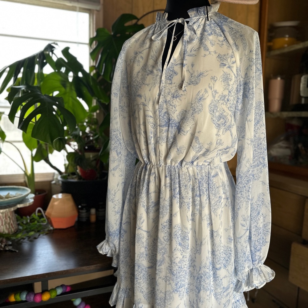 Elegant Blue Floral Women's Dress